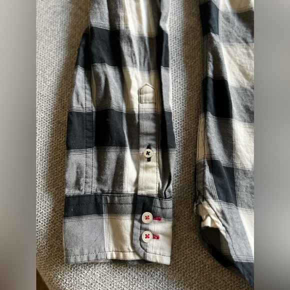 Talbots plaid button down shirt! Brand new! Gently worn! Size XS! - Picture 2 of 5